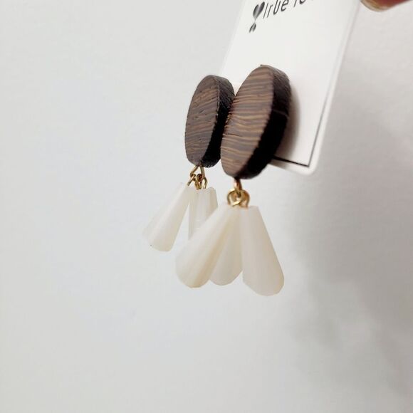Brand New True Love Wooden With White Beads Earrings - Picture 4 of 9